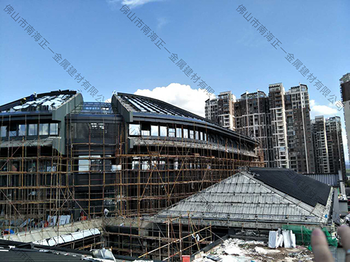 金屬瓦報(bào)價(jià) 金屬(shu)瓦報(bào)價(jià)(jia)