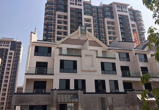 壓(ya)型鋁(lv)瓦(wa)