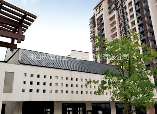 現(xiàn)代鋁(lv)屋麵(mian)瓦